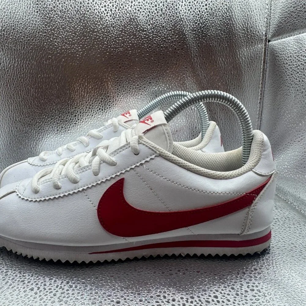 Size 6Y Nike Cortez Basic SL‎ Low Kids White Lace-Up Casual Shoes 749482-103